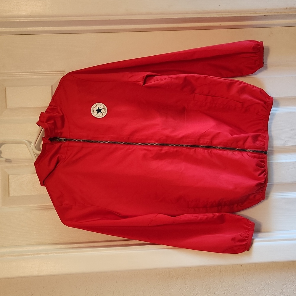 Red Converse windbreaker NWOT size 10/12